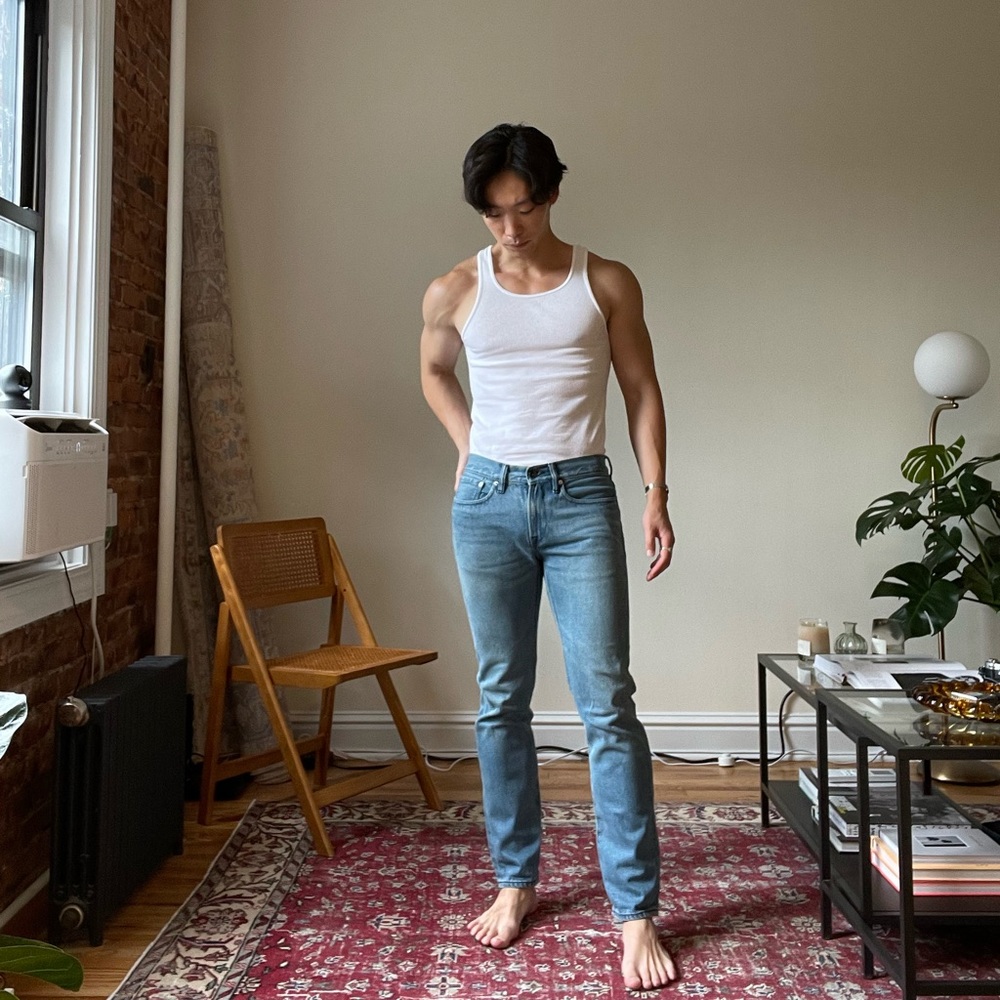 Club Monaco Slim Fit Jeans